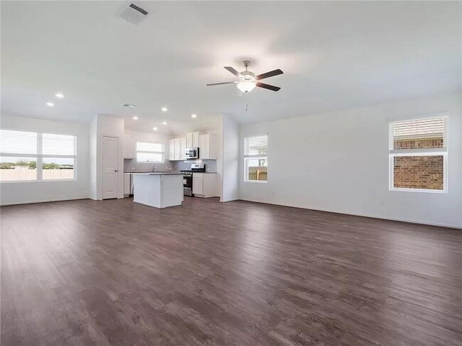 Foto del edificio - 112 Concho Brook Bnd