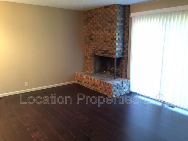 Building Photo - 2107 Quail Creek Dr