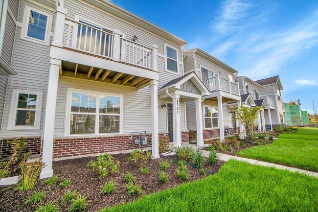 Foto del edificio - NEW CONSTRUCTION 3BED, 3BATH TOWNHOUSE IN ...