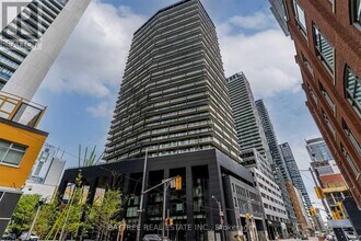 Building Photo - 125 Peter St