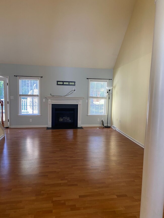 Building Photo - COMING SOON! Single Family Cape Cod Home F...