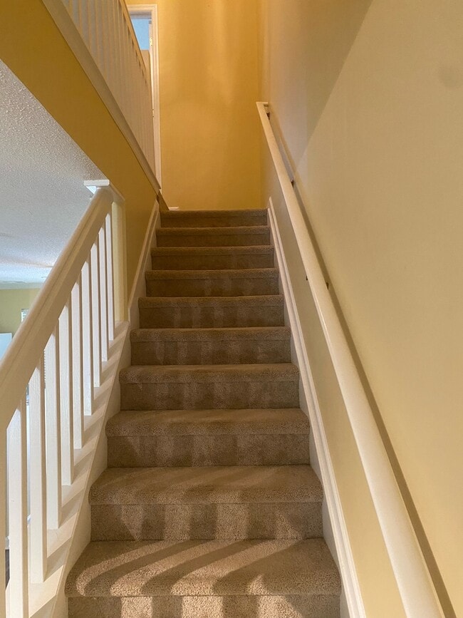 Building Photo - 8133 Shadow Oak Dr