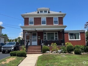 Building Photo - 315 Longwood Ave