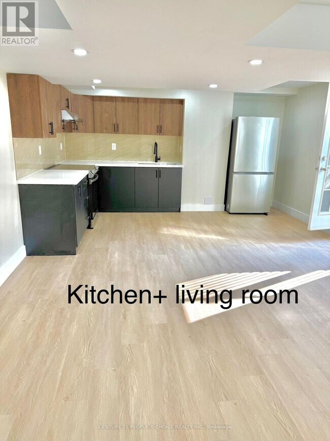 Photo du bâtiment - 851 Audley Rd S