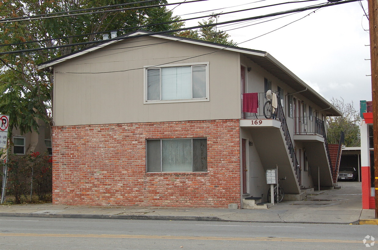 Building Photo - 169 W Alma Ave