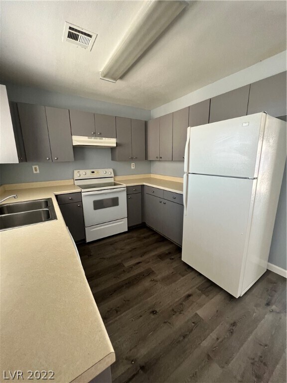 Building Photo - 1900 Haiwee St