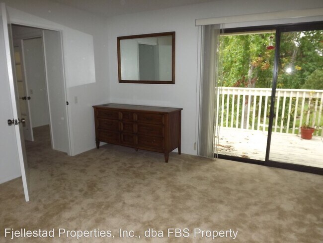 Building Photo - 3 br, 2.5 bath House - 7932 Playmor Terrace