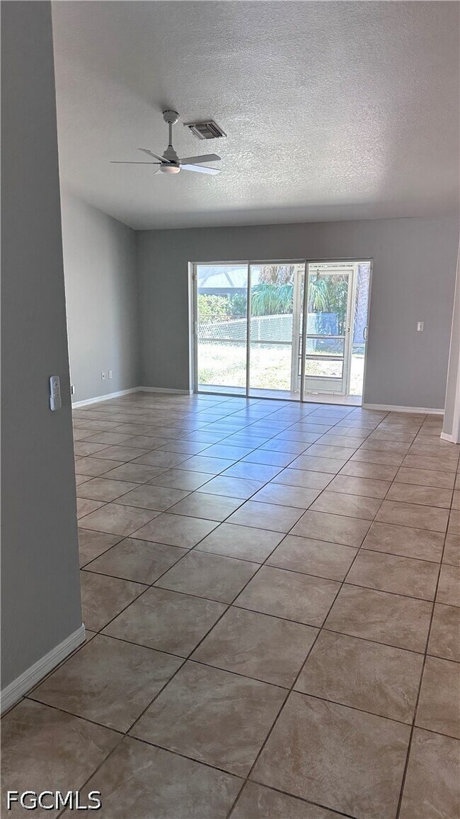 Foto del edificio - 213 SE 24th Ave