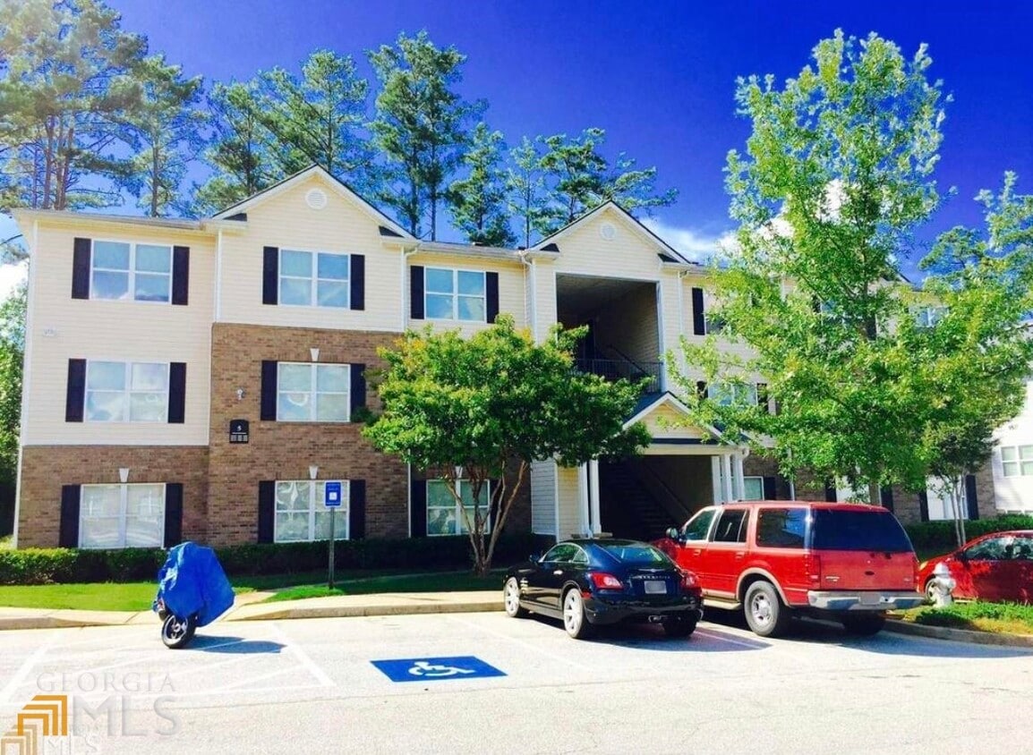 5302 Fairington Ridge Cir, Stonecrest, GA 30038 Apartment for Rent in