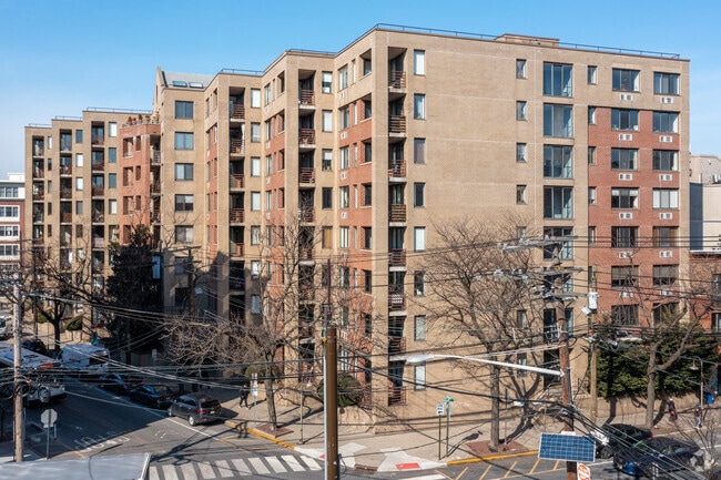 Building Photo - Jefferson Trust