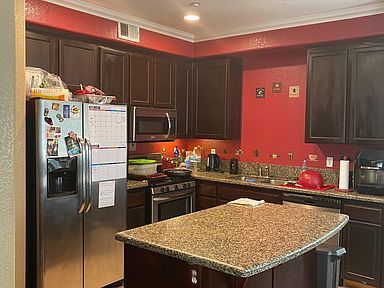 Building Photo - 3251 Dehesa Rd