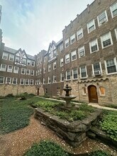 Building Photo - 2333 W Farwell Ave