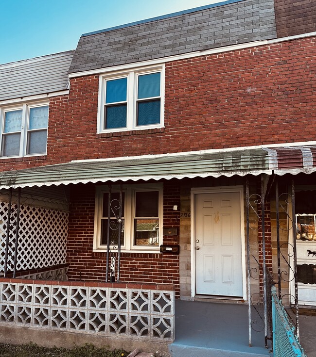 Building Photo - 2136 Parksley Ave