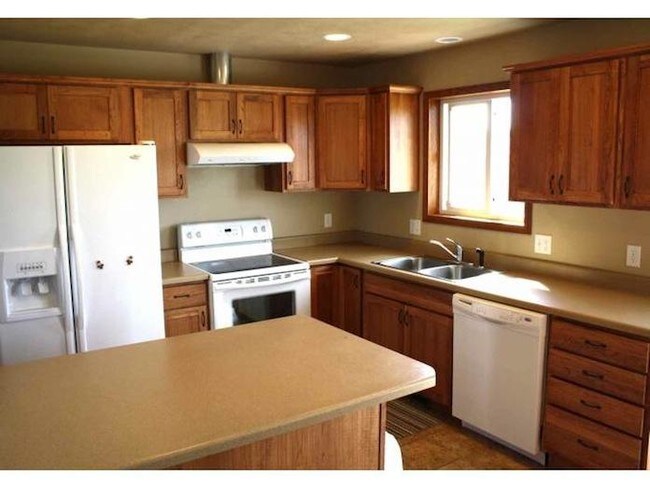 Building Photo - 1724 Torrey Pines Drive