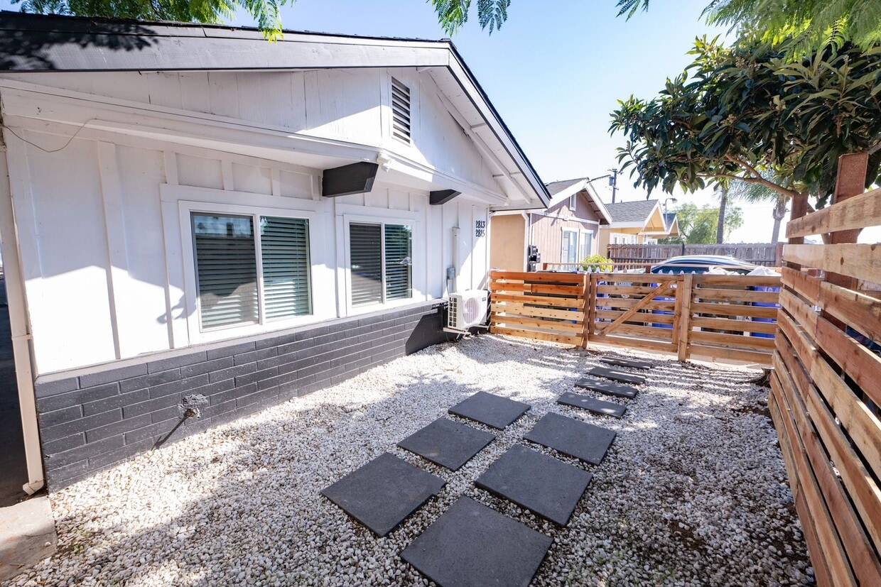 Foto principal - 2813-15 46th St