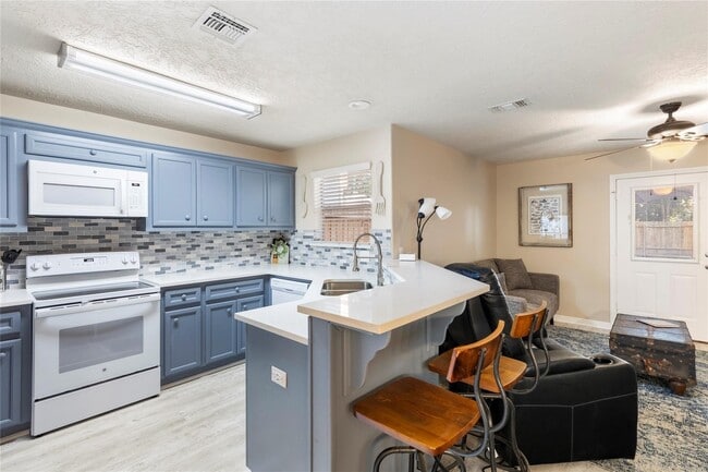 Foto del edificio - 207 Foster St