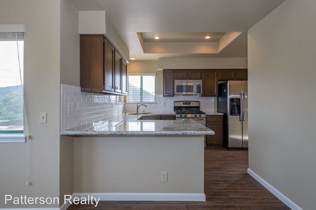 Foto del edificio - 6447 Fiddleneck Ln