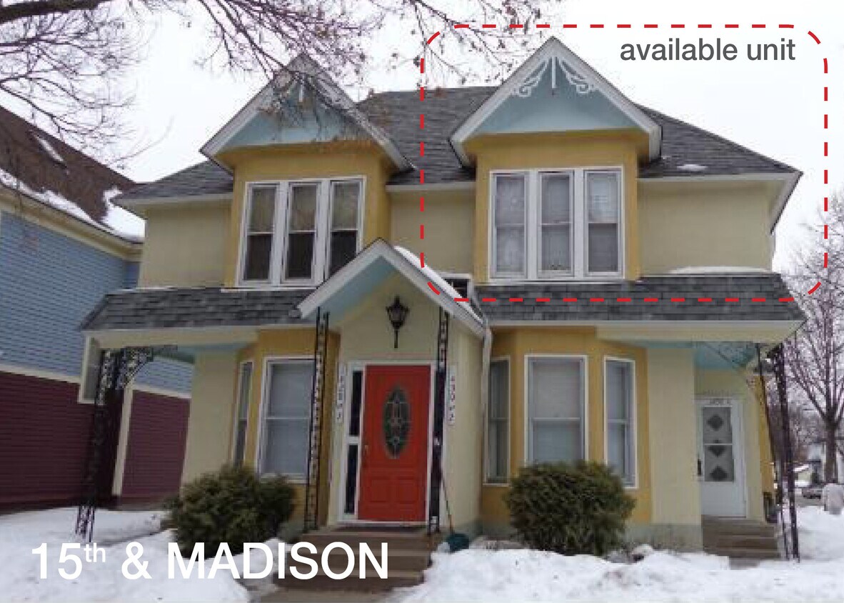 We take pride in our Quad! - 1428 NE Madison St