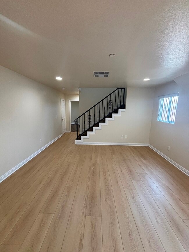 Foto del edificio - 203 E 109th Pl