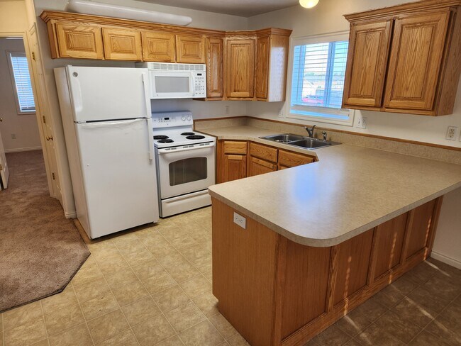 Foto del edificio - 3304 Briar Creek Ln