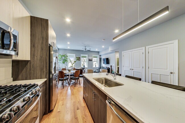 Foto del edificio - 5126 S Kenwood Ave