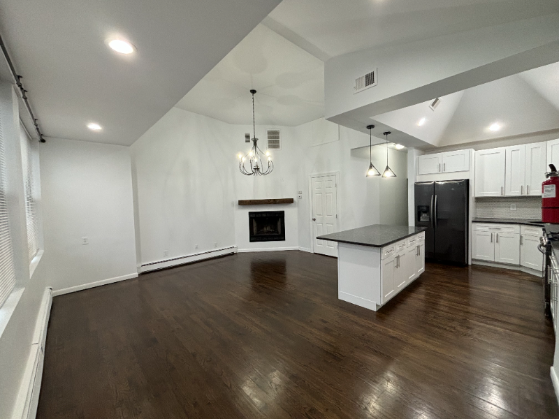 Foto principal - 6901 Bergenwood Ave