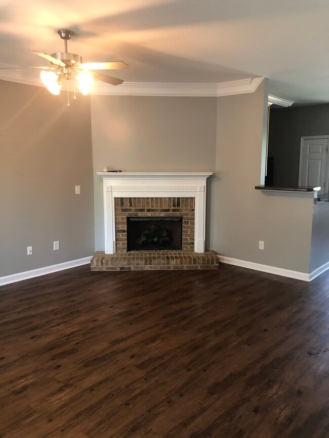 Building Photo - 1776 Heights Cir