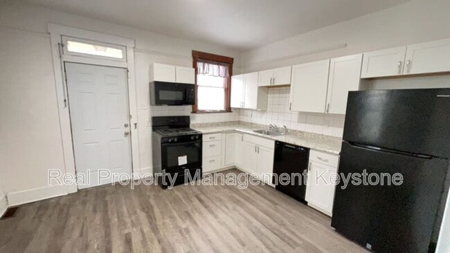 Photo - 709 Woodward Ave Townhome