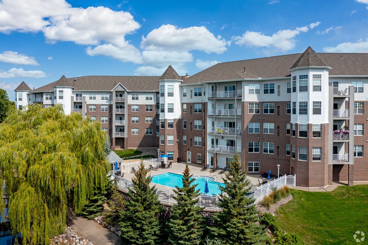 Provence Apartments in Burnsville, MN