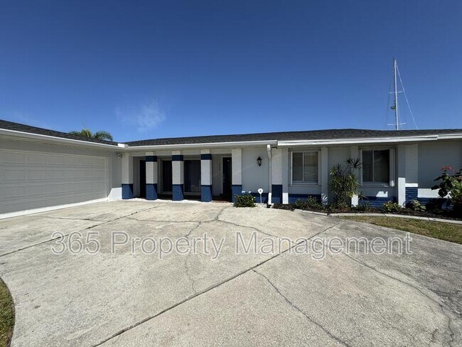 Building Photo - 234 Tait Terrace Southeast