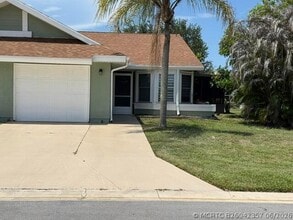 Building Photo - 1478 SE Larkwood Cir