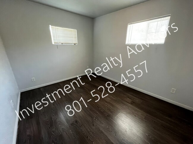 Building Photo - 1073 West 700 S