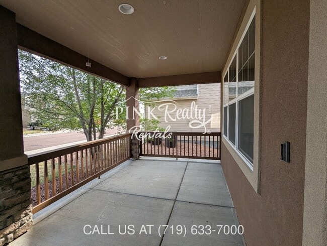 Foto del edificio - 7341 Tributary Ct