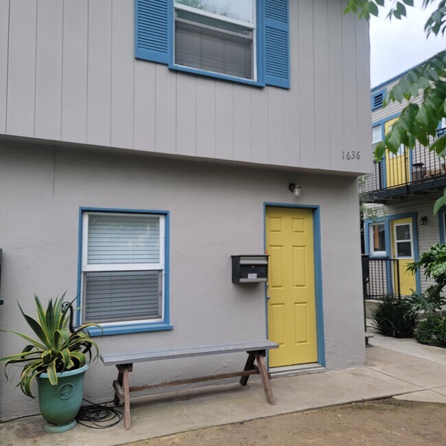 first floor studio - 1634 E 5th St