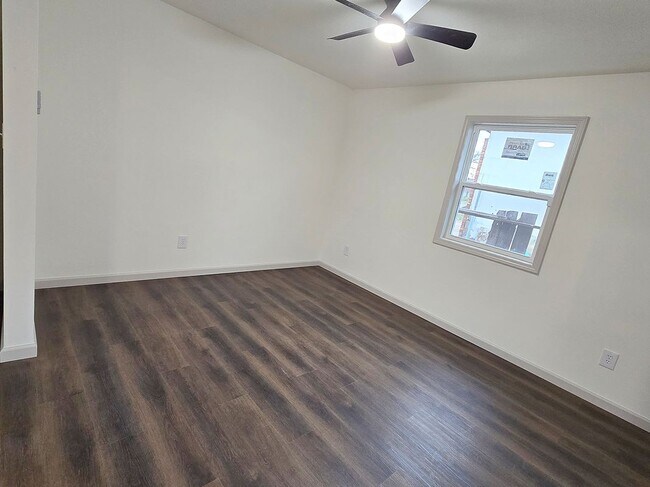 Foto del edificio - 420 W Huntington Ave