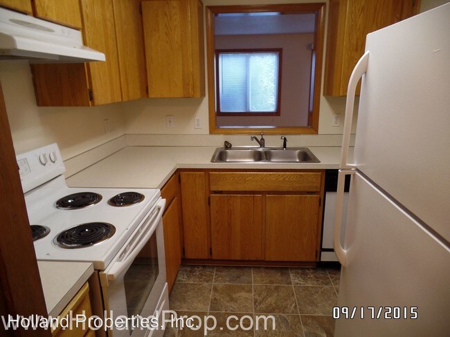 Building Photo - 15459 SW Donna Ct