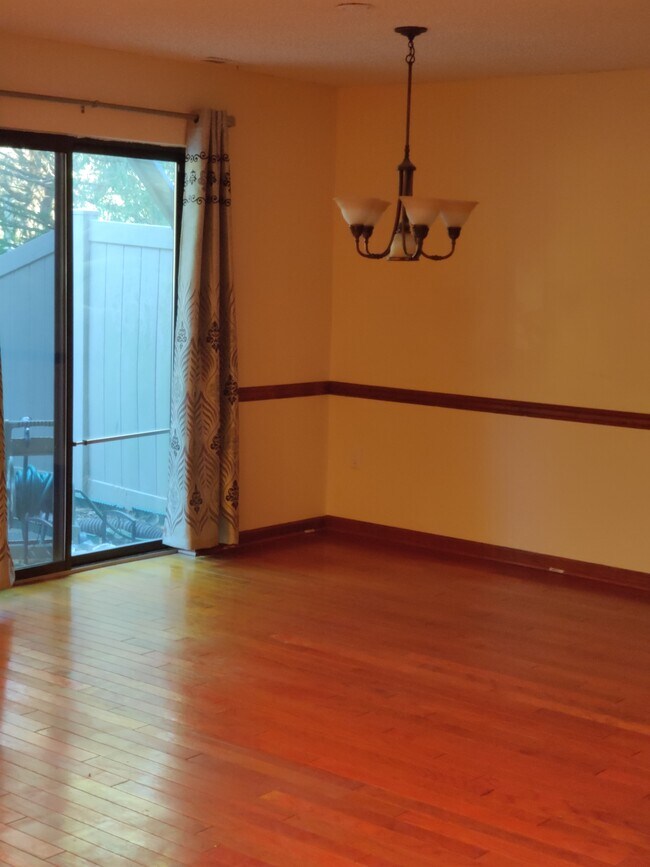 10 Ashford Dr, Plainsboro, NJ 08536 Townhome Rentals in Plainsboro NJ