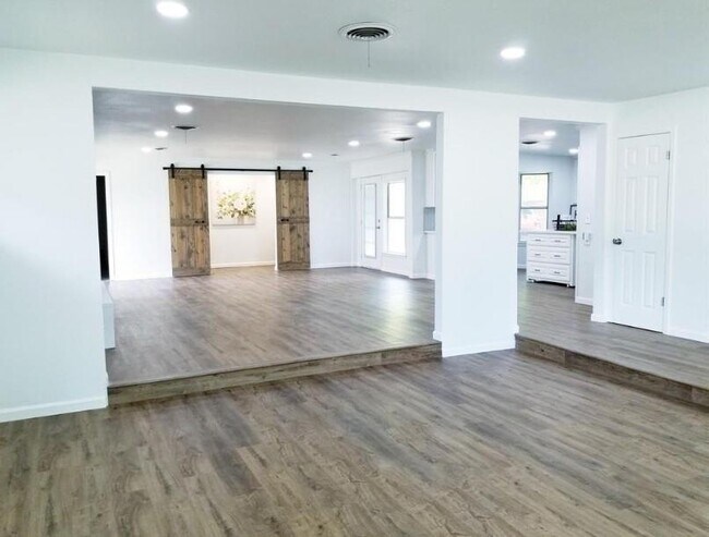 Foto del edificio - 5305 Keswick Ave