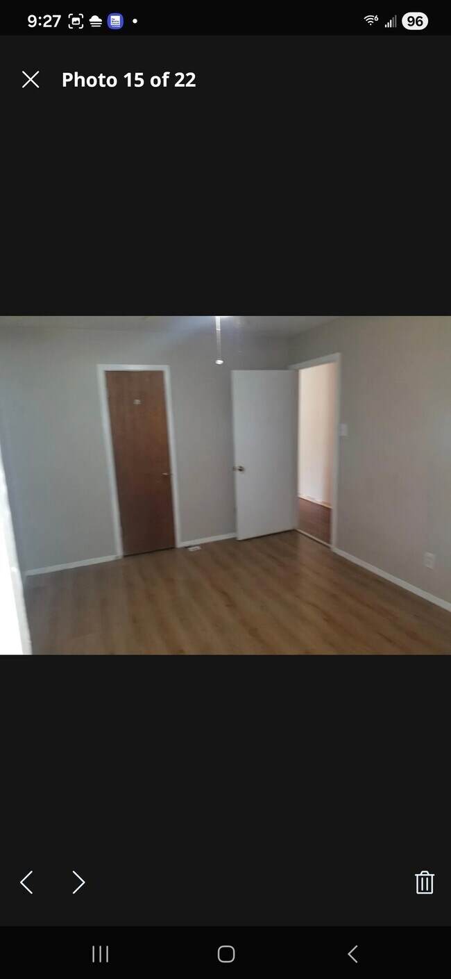 Building Photo - 308 Kinsman Rd