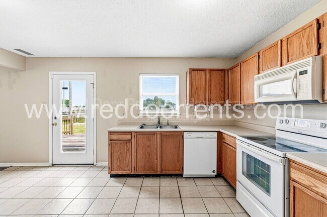 Foto del edificio - 76 Snowflake Cir