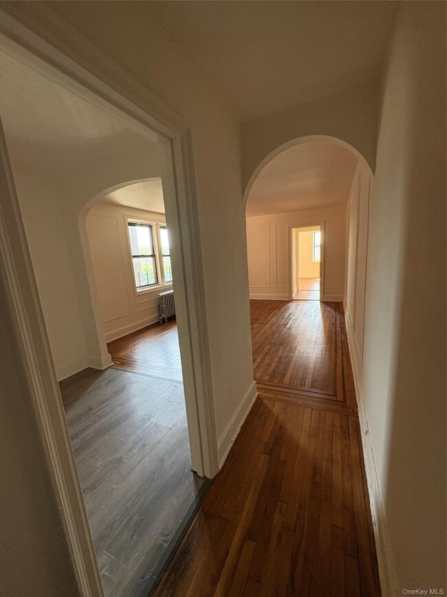 Building Photo - 30 Locust Hill Ave