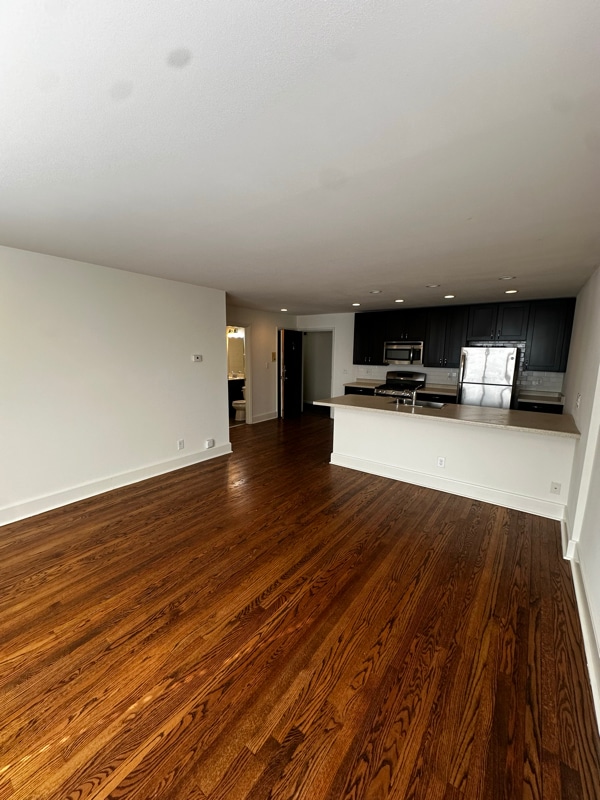 Foto del edificio - 1039 N Cass St