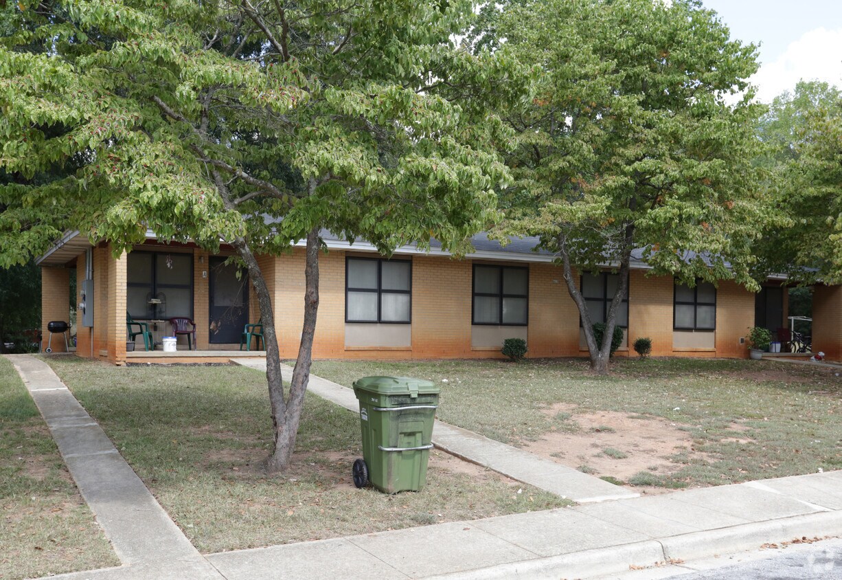 Building Photo - Ingram Homes