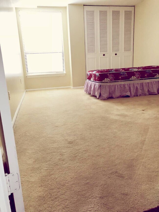 Foto del edificio - 10 Shrewsbury Green Dr