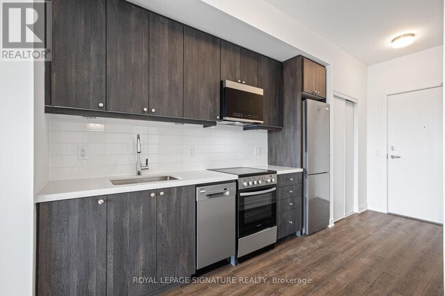 Building Photo - 51 Clarington Blvd