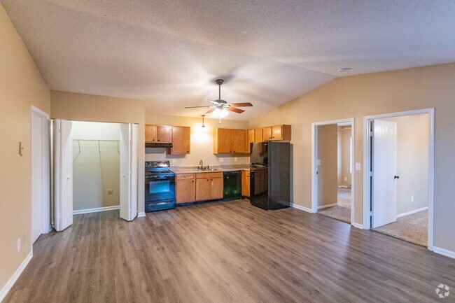 3BR, 2BA - 1104SF - City Edge Flats