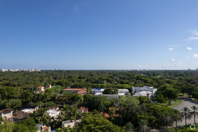 Aerial Photo - Fountainview Manor