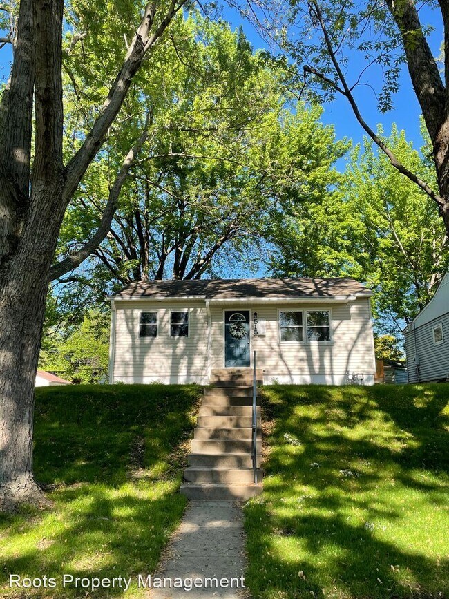 Building Photo - 4 br, 2 bath House - 515 12th Ave NW