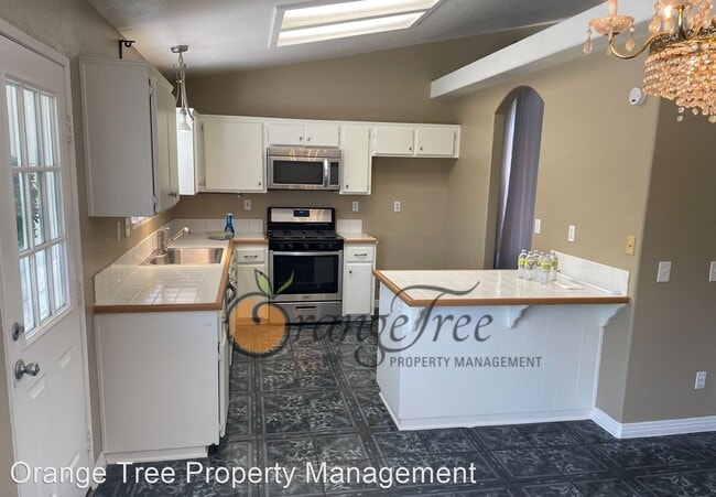 Foto del edificio - 3 br, 2 bath House - 9792 Venus Ln.