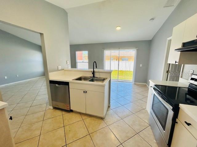 Building Photo - 462 Magpie Ct